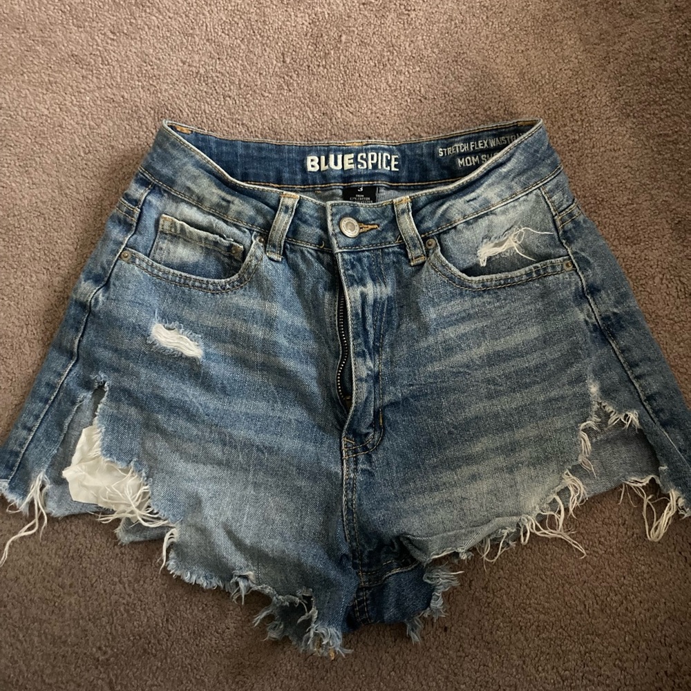 Blue Spice Juniors Distressed Jean Short